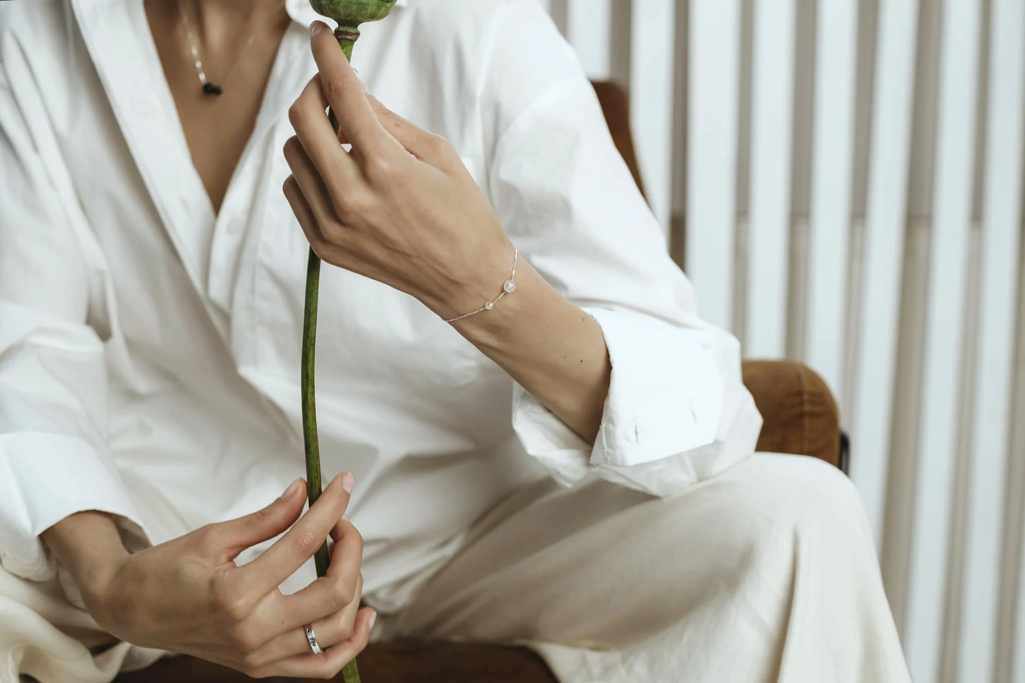 Rankų darbo žiedas su juodais briliantais "8" - Image 4